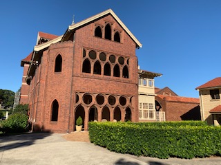 stjosephs_facade_1